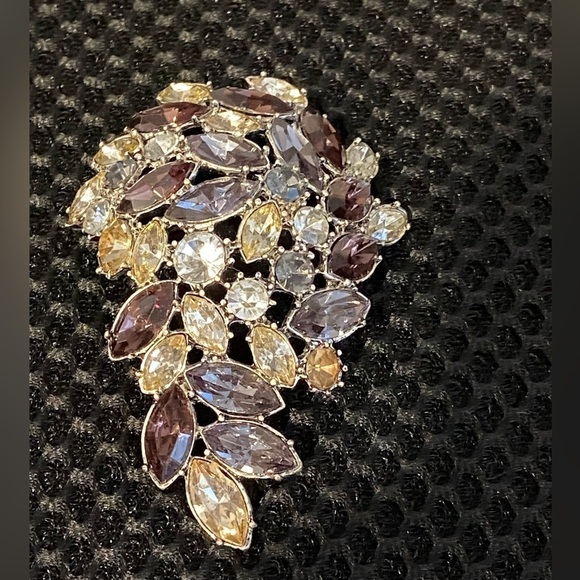 Vintage Old Hollywood Lucite Rhinestone Silver Tone Large Brooch Pin - Picture 1 of 8